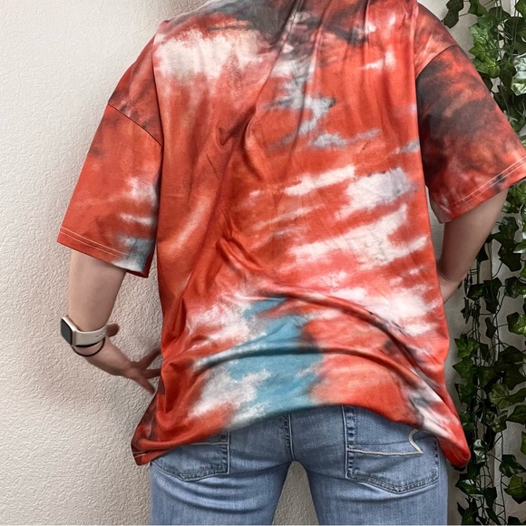 Oversized Tie Dye Shein Graphic Tee "Soulmates Never Dil" - Picture 3 of 16